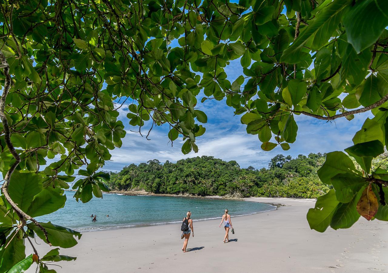 Hotel Manuel Antonio Exterior photo